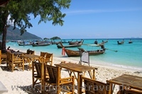 Sunrise beach © tropical-travel.com