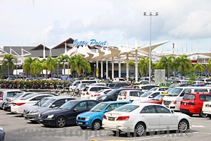 Kuah Jetty Pier © tropical-travel.com