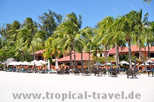 Pantai Cenang © tropical-travel.com