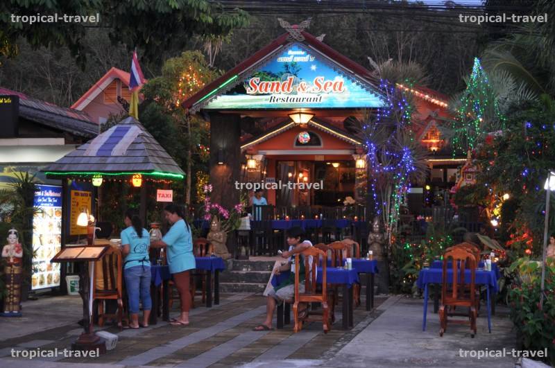Nang Thong Restaurant Khao Lak &copy; tropical-travel.com