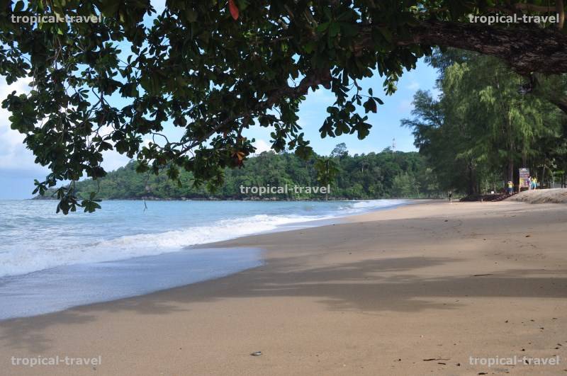 Khao Lak Beach Khao Lak &copy; tropical-travel.com
