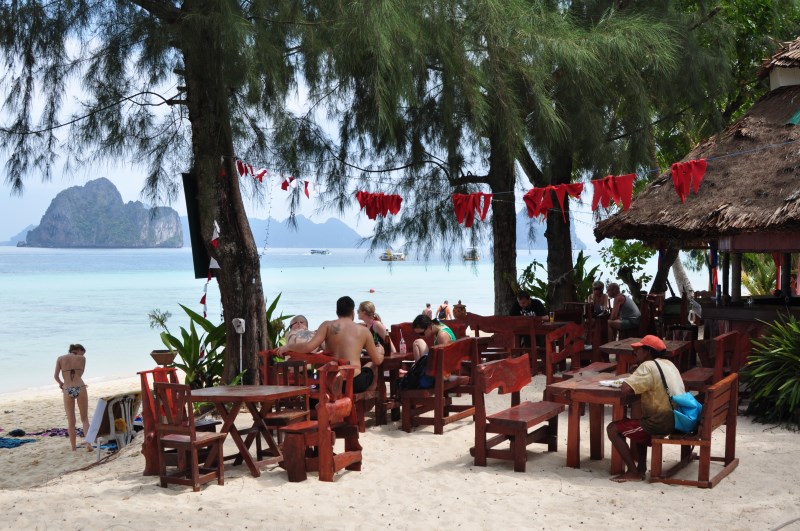 Koh Ngai &copy; tropical-travel.com